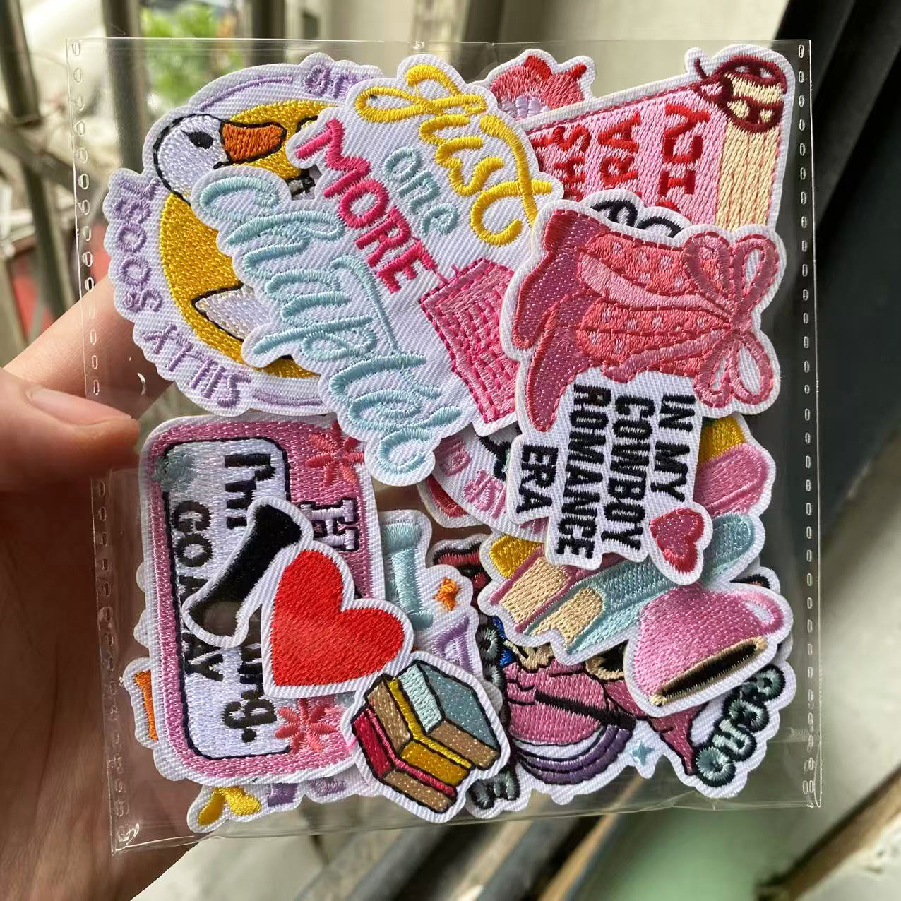 10 Pcs I Love Books Embroidere - огляд і ціна Phone Accessories Pictures